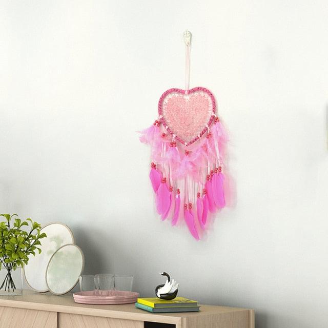 Heart Shape Creative Handmade Vintage Dream Catcher Wedding Decoration LED Handmade Heart Shape Feather Design Dream Catchers For Wall Hanging Decor Home Decoration Festival Gift Wind Chimes Party Feather Room Decor