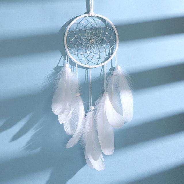 Heart Shape Creative Handmade Vintage Dream Catcher Wedding Decoration LED Handmade Heart Shape Feather Design Dream Catchers For Wall Hanging Decor Home Decoration Festival Gift Wind Chimes Party Feather Room Decor