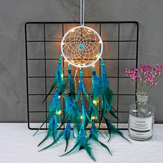 Heart Shape Creative Handmade Vintage Dream Catcher Wedding Decoration LED Handmade Heart Shape Feather Design Dream Catchers For Wall Hanging Decor Home Decoration Festival Gift Wind Chimes Party Feather Room Decor