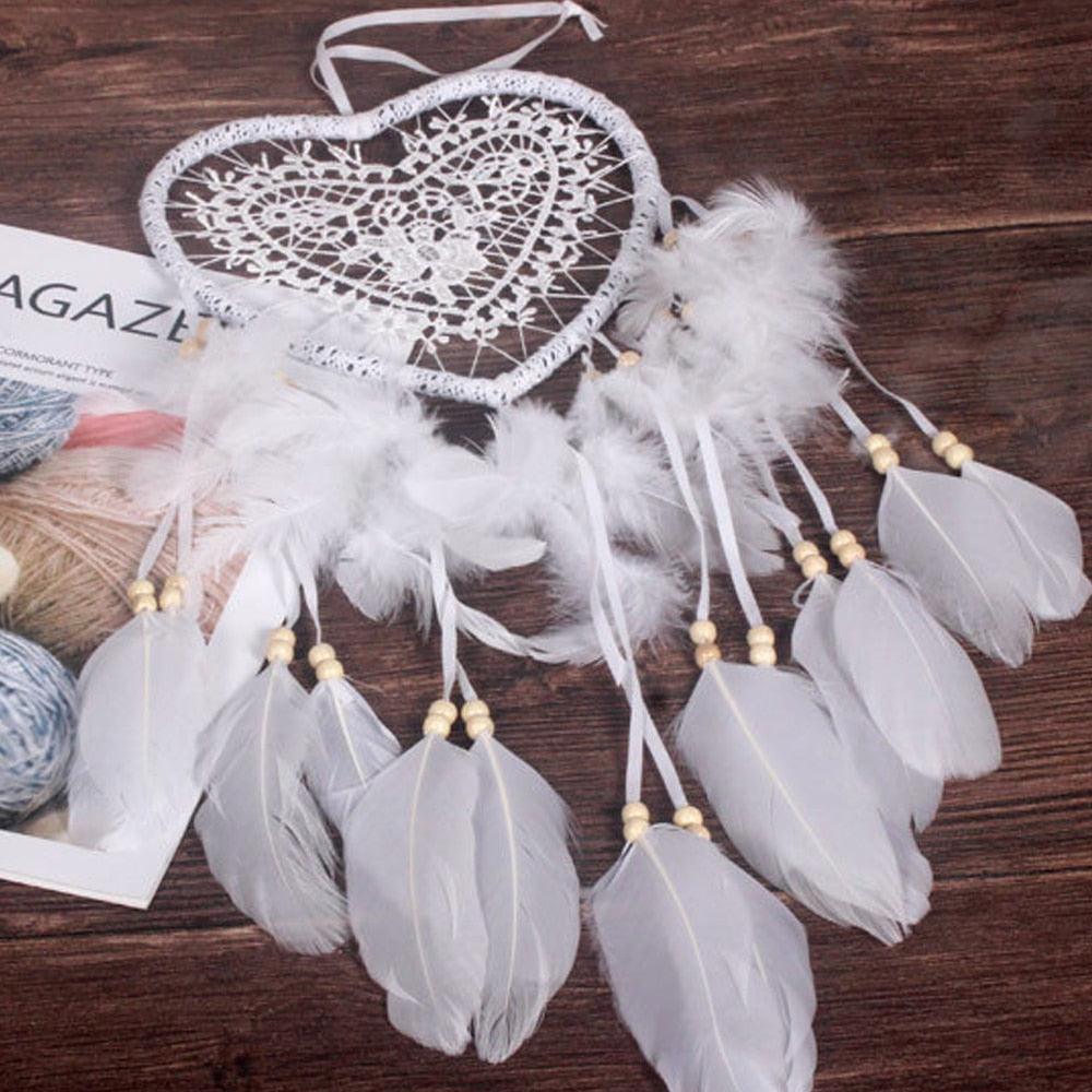 Heart Shape Creative Handmade Vintage Dream Catcher Wedding Decoration LED Handmade Heart Shape Feather Design Dream Catchers For Wall Hanging Decor Home Decoration Festival Gift Wind Chimes Party Feather Room Decor